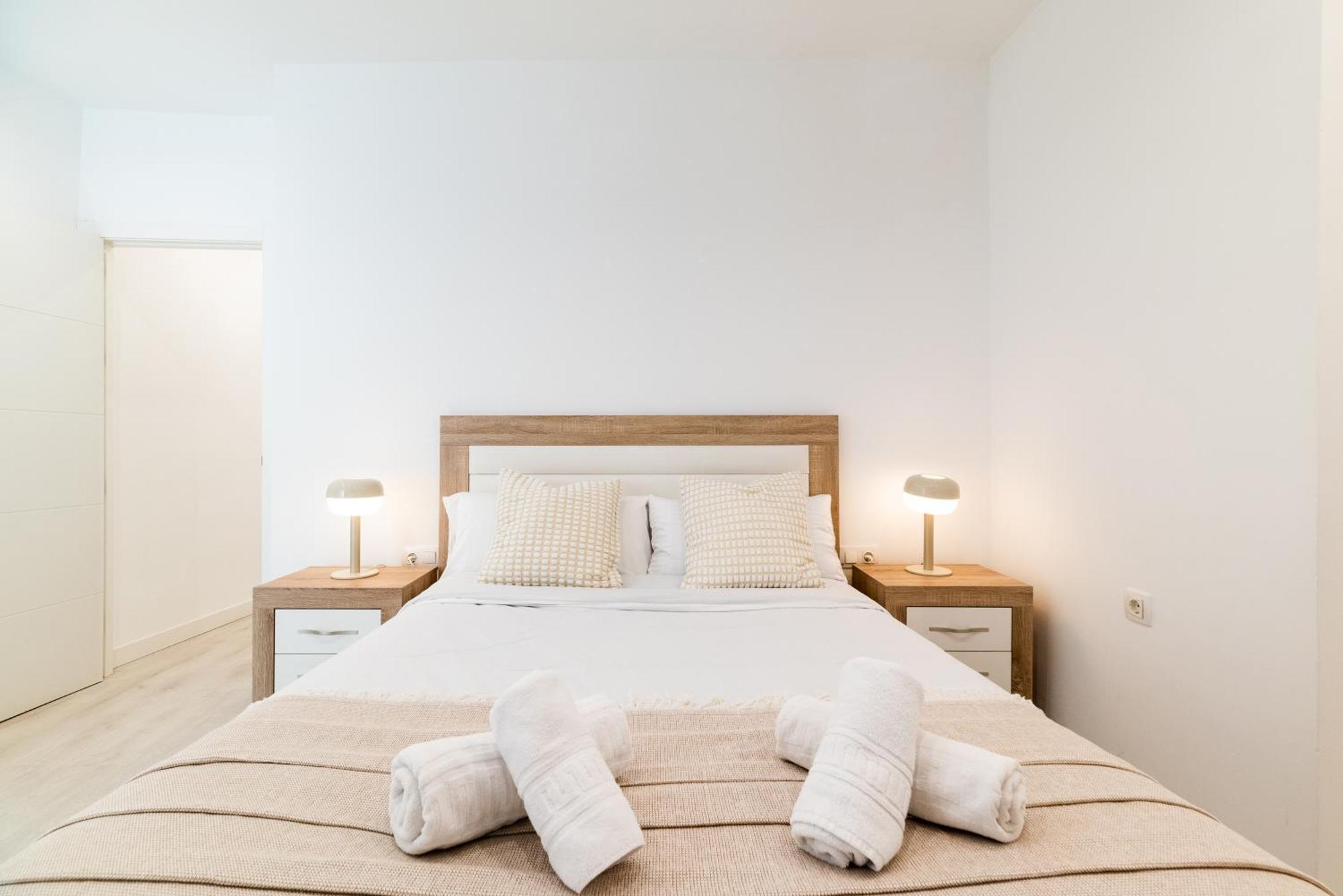 Wekey Homes Granada, Elvira Centro Apartment *